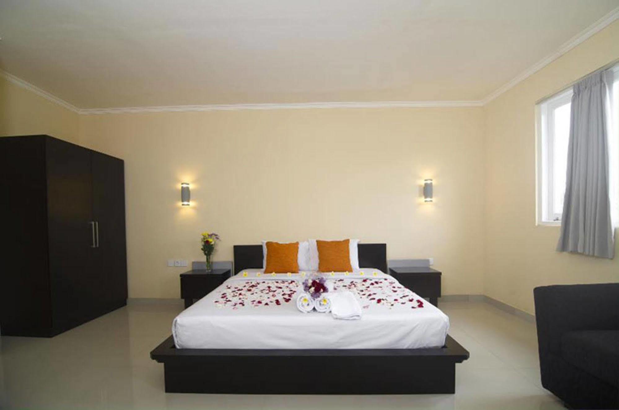 Saimai Residence Kuta Lombok Exteriör bild